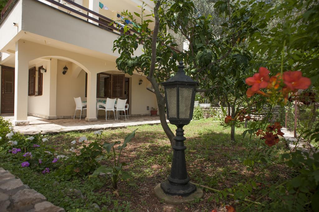 Gregovic Family Apartments Petrovac Extérieur photo