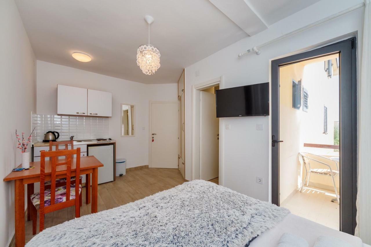 Gregovic Family Apartments Petrovac Extérieur photo
